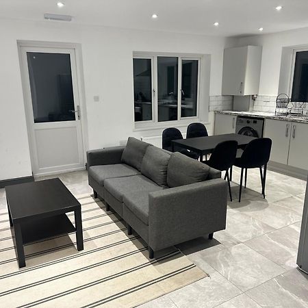 Appartement The Little Oaks à Birmingham Extérieur photo